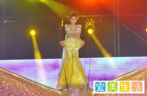 历届金鹰女神礼服盘点，你更喜欢哪一件？