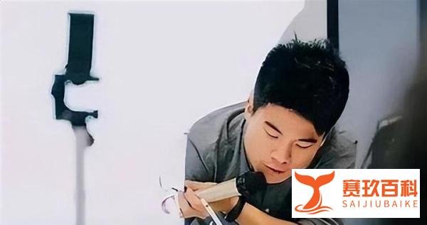 张艺谋称要找董宇辉演戏