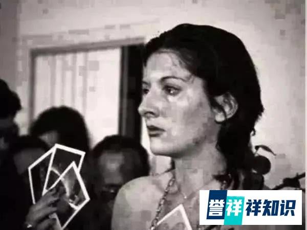 朱之文的家门被踹，诠释了什么叫：人善被人欺 马善被人骑