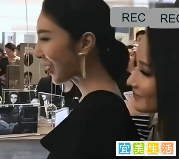 杨谨华淡然回应与萧亚轩关系:一切随缘