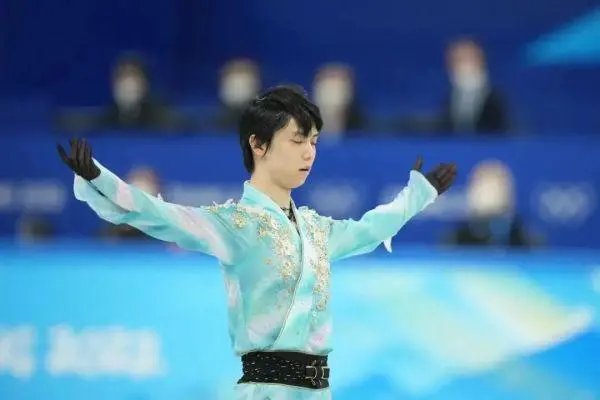 羽生结弦召开新闻发布会,他宣布退役了吗?