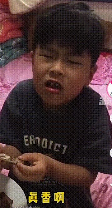 天津男童说相声式介绍爷爷做的饭,你觉得他适合说相声吗?