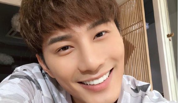 泰国明星徐志贤老婆是谁？他是什么时候结婚的？