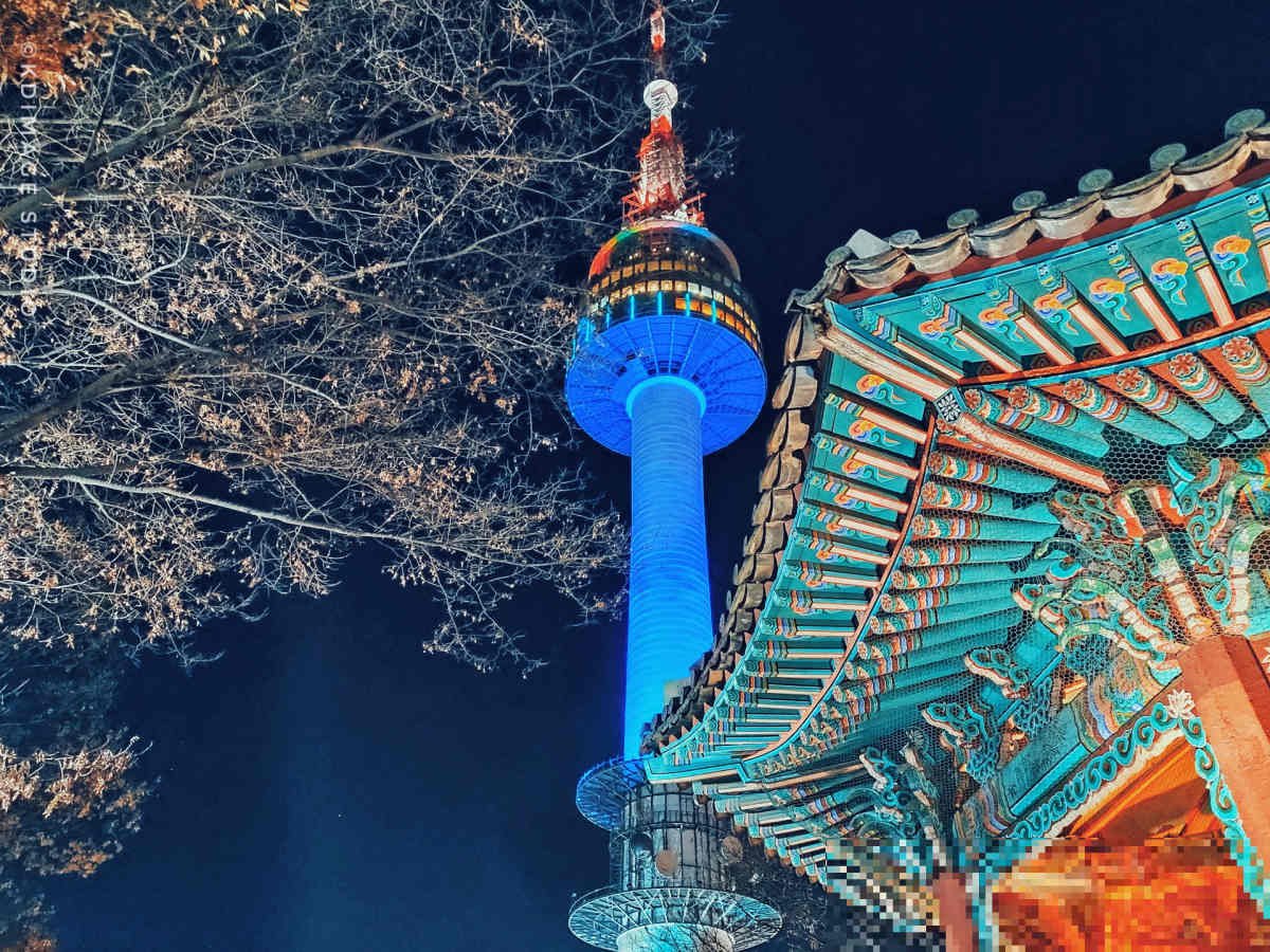 韩国电影,小伙放假,来妈妈闺蜜理发店里帮忙,叫什么名字