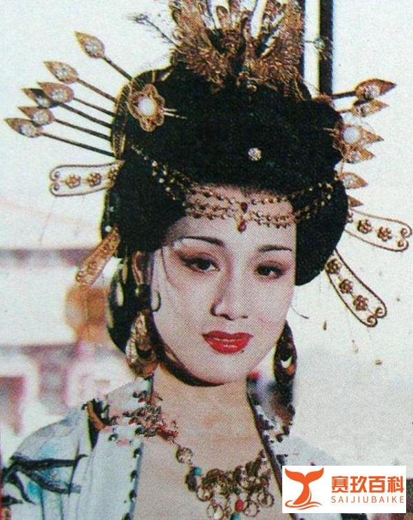 李建群：古典第一美人，最美的服装设计师，因病离世，享年63岁