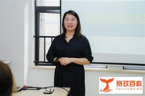 学中式面点师要多少钱，学费价格是多少