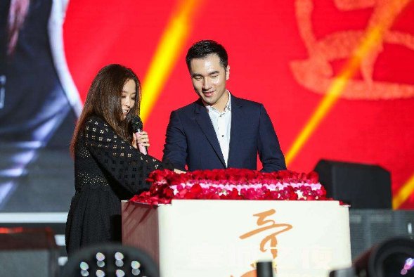 张靓颖参加奥普拉脱口秀,为何会是首位华人?