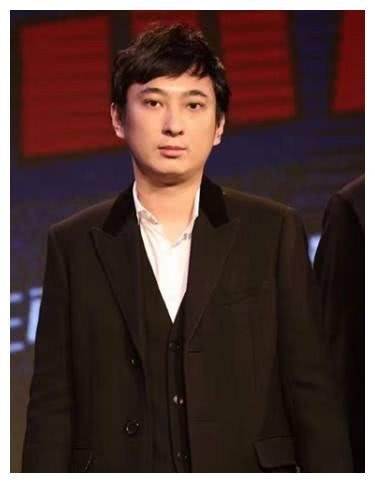 王思聪开直播互动,被问交过多少女朋友?他是怎么回答的?