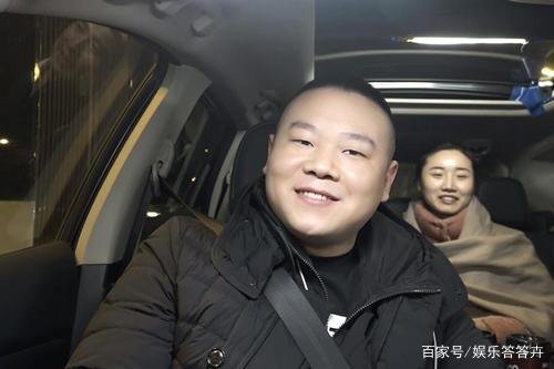 岳云鹏因官方相声演出被迫十点结束演出，谢幕泪洒现场，你怎么看？
