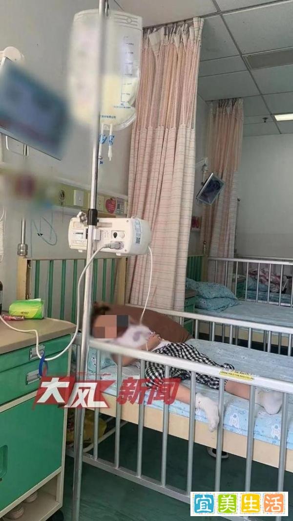兄妹喝奶奶捡回饮料中毒：或为投毒