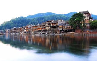凤凰古城滞留游客明年免费游全县A级景区！凤凰古城有哪些有名的景点？