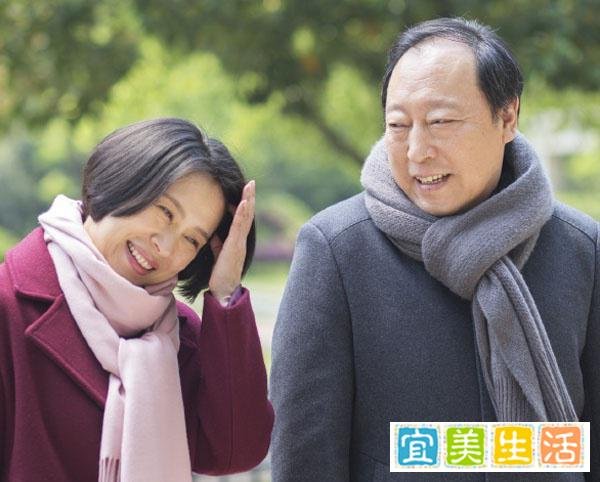七旬老人三次婚恋分走三套房，夕阳恋如何预防被割韭菜