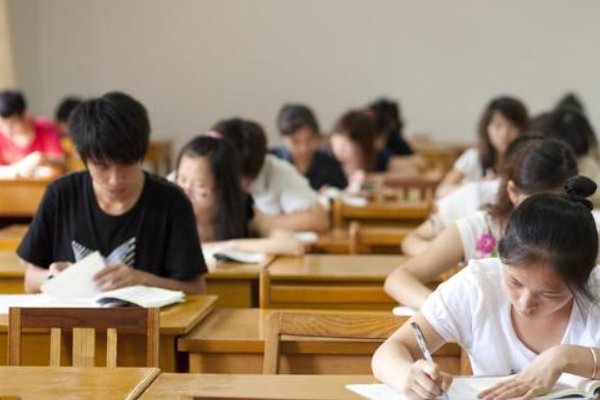中国特色社会主义是( )。a既坚持科学社会主义基本原则,又具有鲜明实践特色、