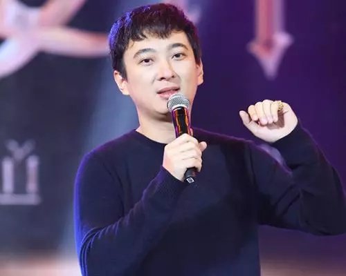 王思聪开直播互动,被问交过多少女朋友?他是怎么回答的?