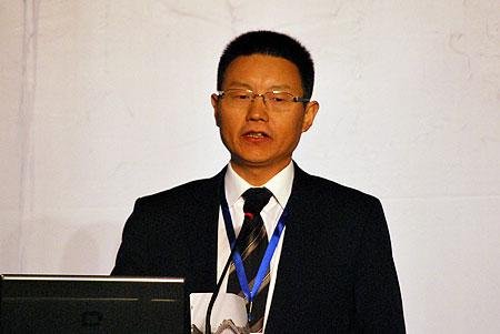 55岁领科教育总裁梁兴安在四川坠崖身亡,此人有何背景?