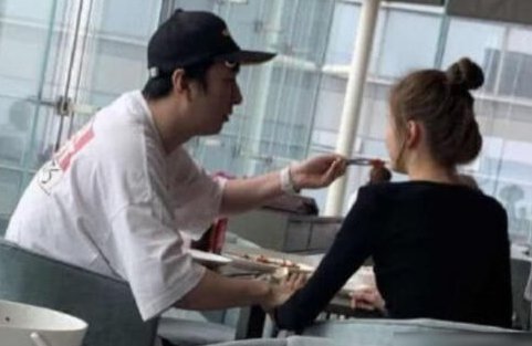 王思聪前女友甜仇发文回应分手说了什么？