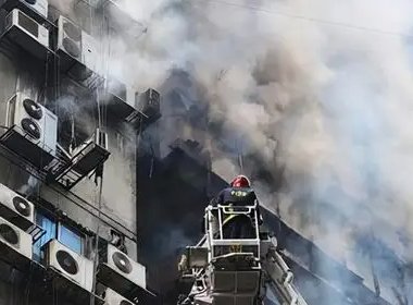 长沙中国电信大楼明火已被扑灭，楼体损毁严重吗？正确的自救方法有哪些？