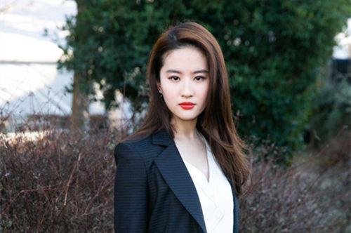 刘亦菲为什么叫刘八条?