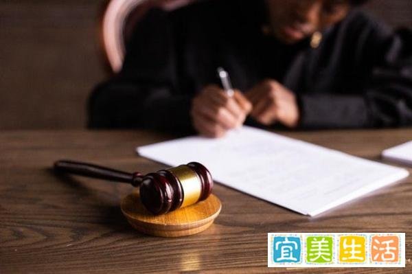 男子月薪9万学历造假被判还30万,75.94%的受访者认为工作能力比文凭重要