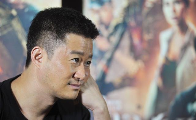 从荧幕硬汉到综艺好男人,吴京玩了一出怎样的好戏呢?
