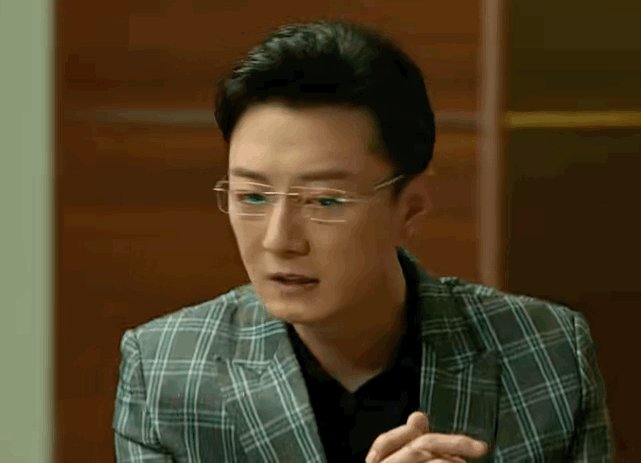 高启盛扮演者苏小玎