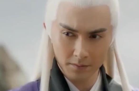 三生三世：白浅真身是狐狸那东华帝君真身是什么？