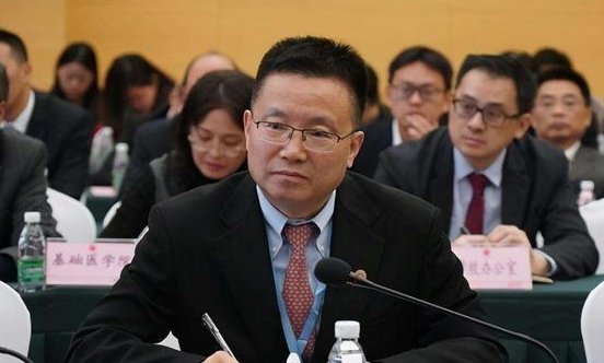 为何说成都大学校长王清远可非“学术混混”?