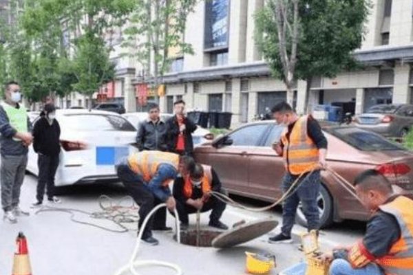 西安掉入下水道男童父亲发声,孩子的父亲说了些什么?