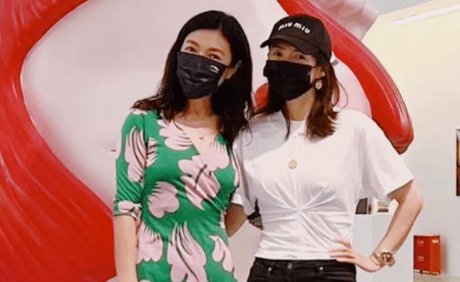 力破不和传闻！章子怡受苏芒邀请，带儿女参加艺术展，俩人关系如何？