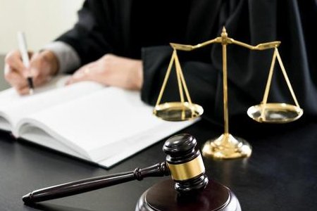 广东醉酒男子寻衅滋事,指着民警大骂,最终该男子得到了什么处罚?