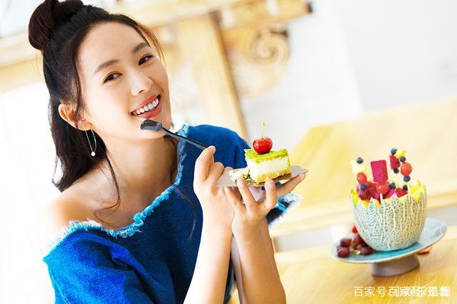 因《三十而已》童瑶过往被扒,其实她是受害者吗?