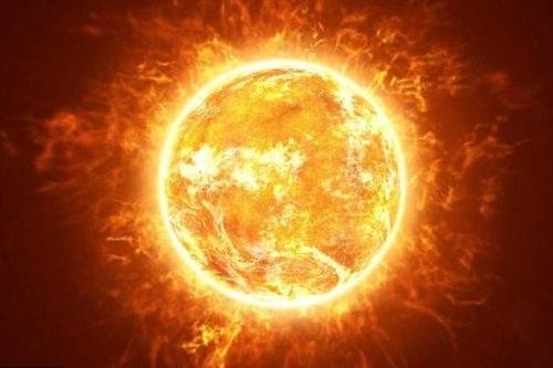 太阳巨大裂缝对准地球喷出异物,人类该如何应对?