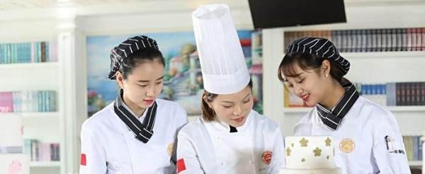 西点培训学校一般学费是多少?