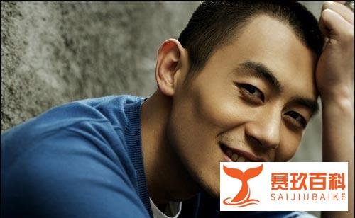 朱亚文小号曾讽刺吴秀波，暗示吴秀波私生活荒淫