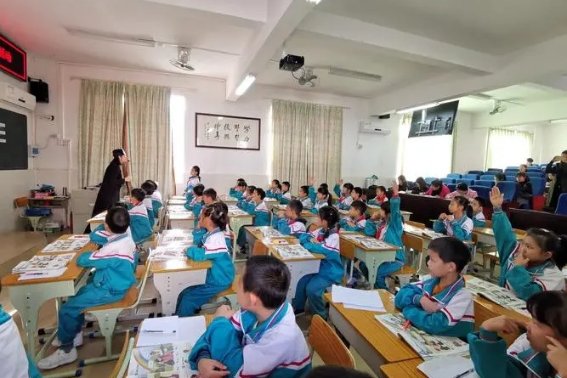 明年是否取消六年级?