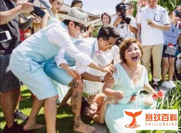 包贝尔也出事了?大量聊天记录被曝光,柳岩被欺负往事有预兆