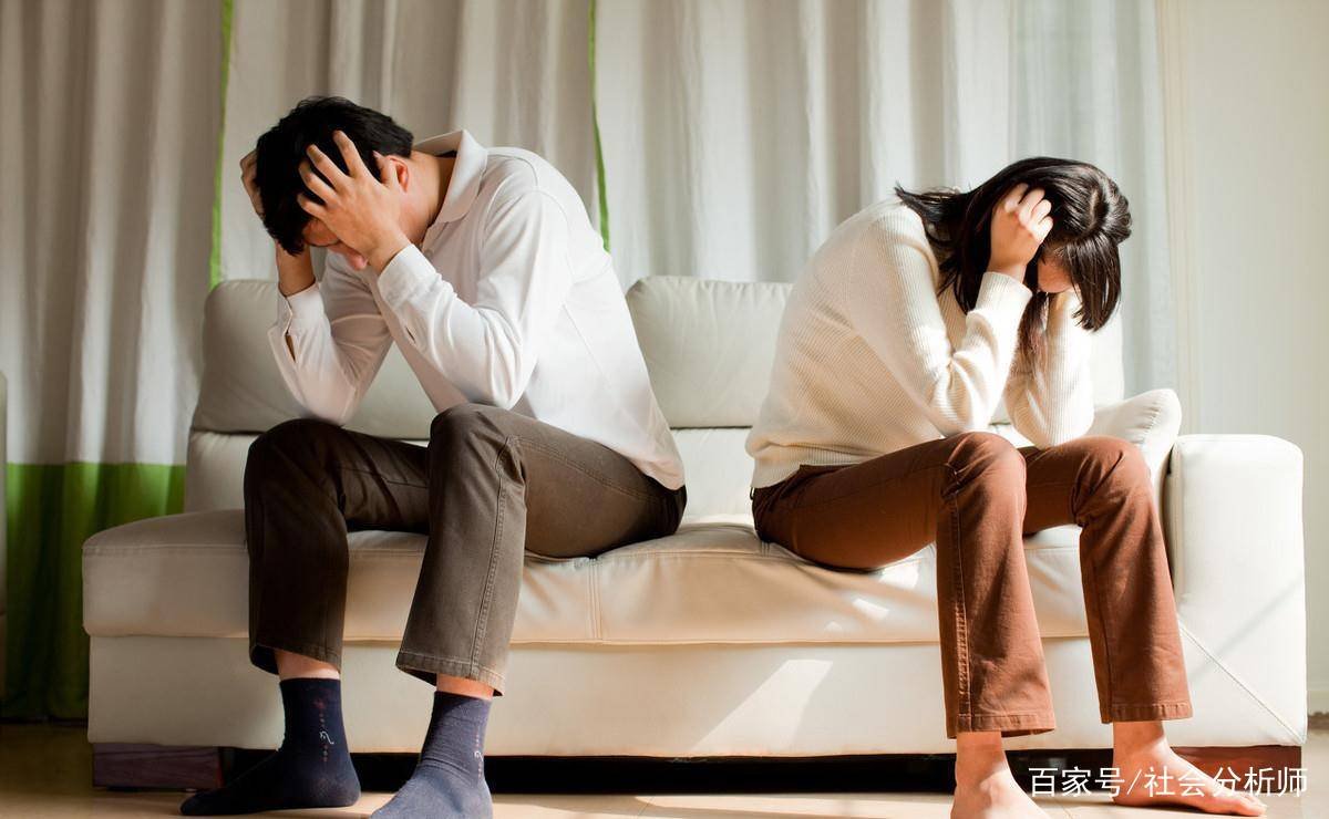 湖南一男子发现妻子与异性同床共枕,暴打第三者,事情的始末是怎样的?