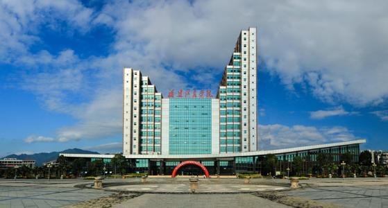 福建江夏学院往年大专会计类的录取分数线是多少