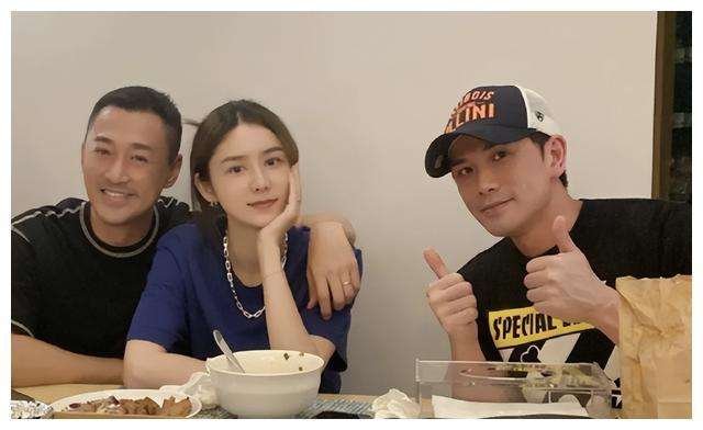 林峯深夜为张馨月做番茄泡面,被赞“居家好男人”,这是你的理想伴侣吗?
