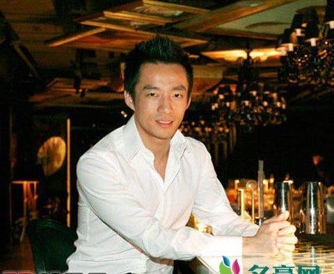 汪小菲到底靠什么生活 挺有修养有素质的一个富二代三观很正