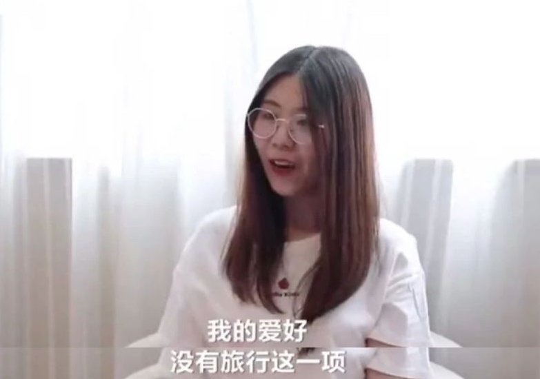 被支付宝一亿砸中的“锦鲤女孩”,一年游遍全国,为何如今她的生活堪忧?