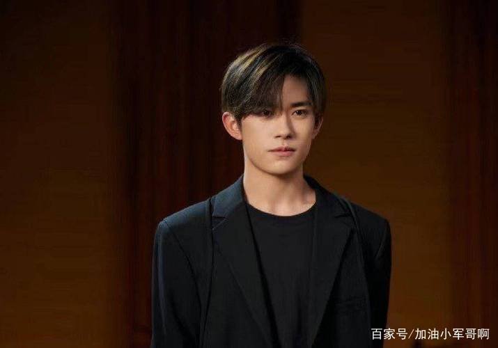 话剧院回应易烊千玺考编,不会因人设岗,为何网友依旧不买账呢?