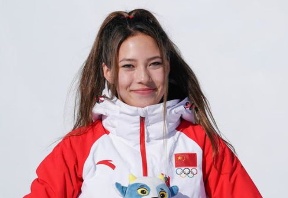 谷爱凌接受美国媒体专访:不相信我没问题,选择中国因为妈妈,这是何意?