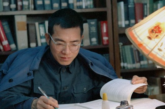 明星上的一粒微尘陈景润的信有哪三层意思?
