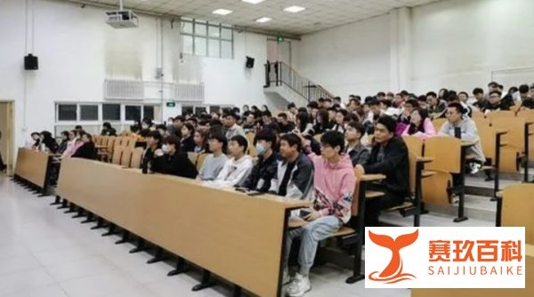 保研取消，学籍取消，这位学业优秀的男生为啥大学归来仍是高中毕业？