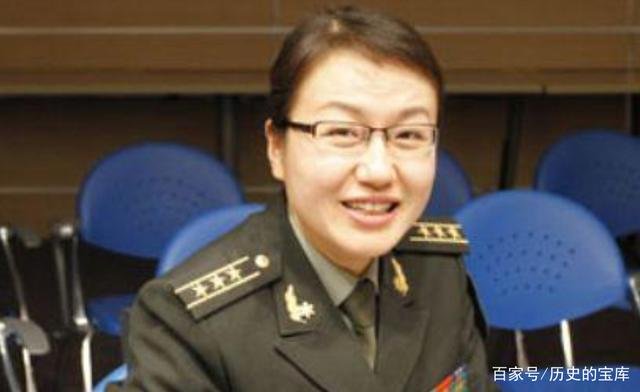 “女中豪杰”李莉:虽从未上过战场,为何能使美军只敢退不敢进呢?