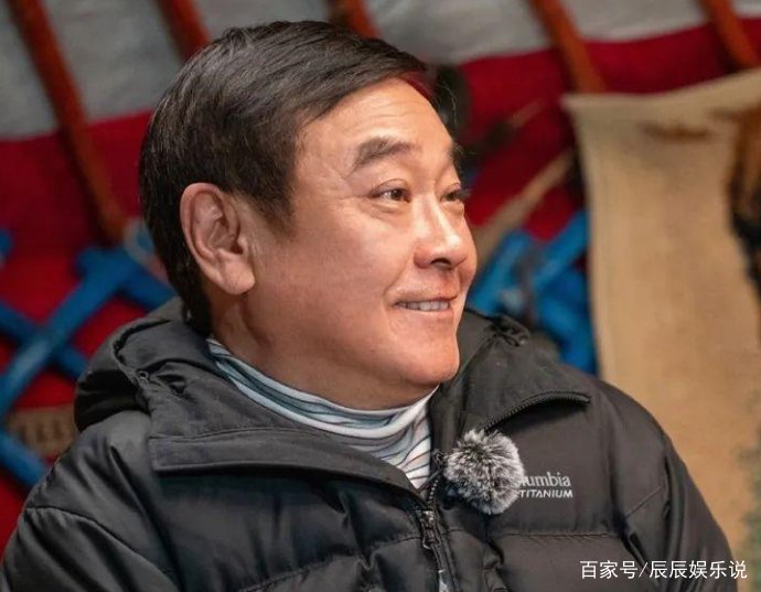 哥哥是秦沛姜大卫，初恋是发哥前妻，张曼玉是前女友，他是谁？