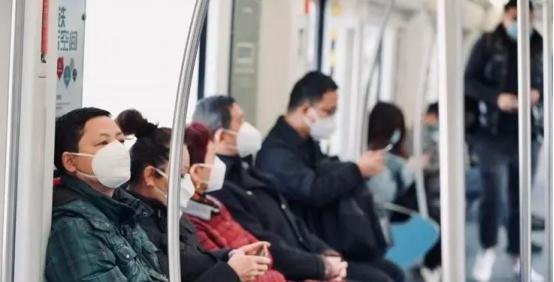 乐优聘坐地铁不用戴口罩了？多地回应：不强制