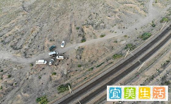直击兰新线事故路段:弯道密风力强 这是咋情况?