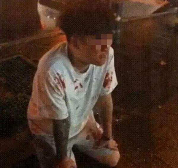 深圳小伙线下约架湖南哥,驱车千里赴约被暴打至跪地求饶